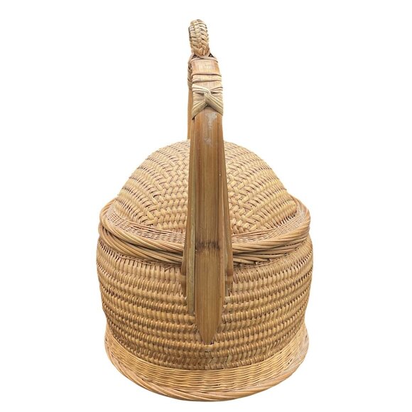 Vintage Handwoven Chinese Wedding Storage Basket With Intricate Lid & Handle - Picture 2 of 6
